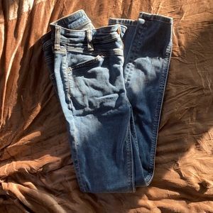 American eagle Highwaisted skinny jeans